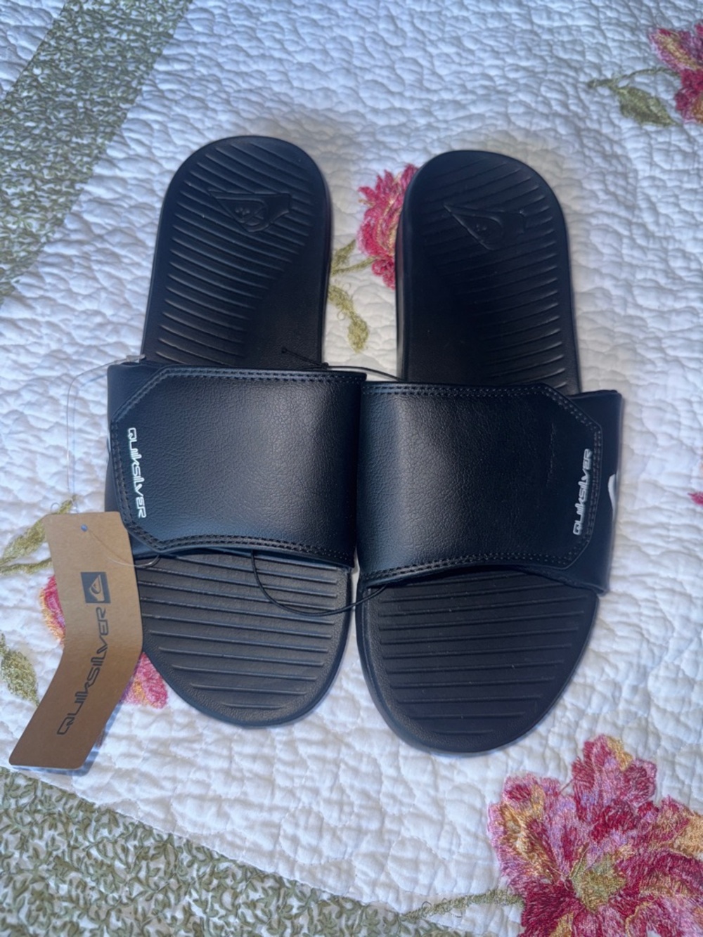 NWT Quiksilver Men’s Black Slide Sandals
